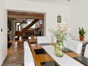 Dining Room - click for photo gallery